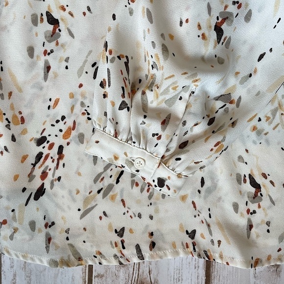 A New Day Ivory Abstract Tie-Neck Peasant Blouse, M - Picture 5 of 7